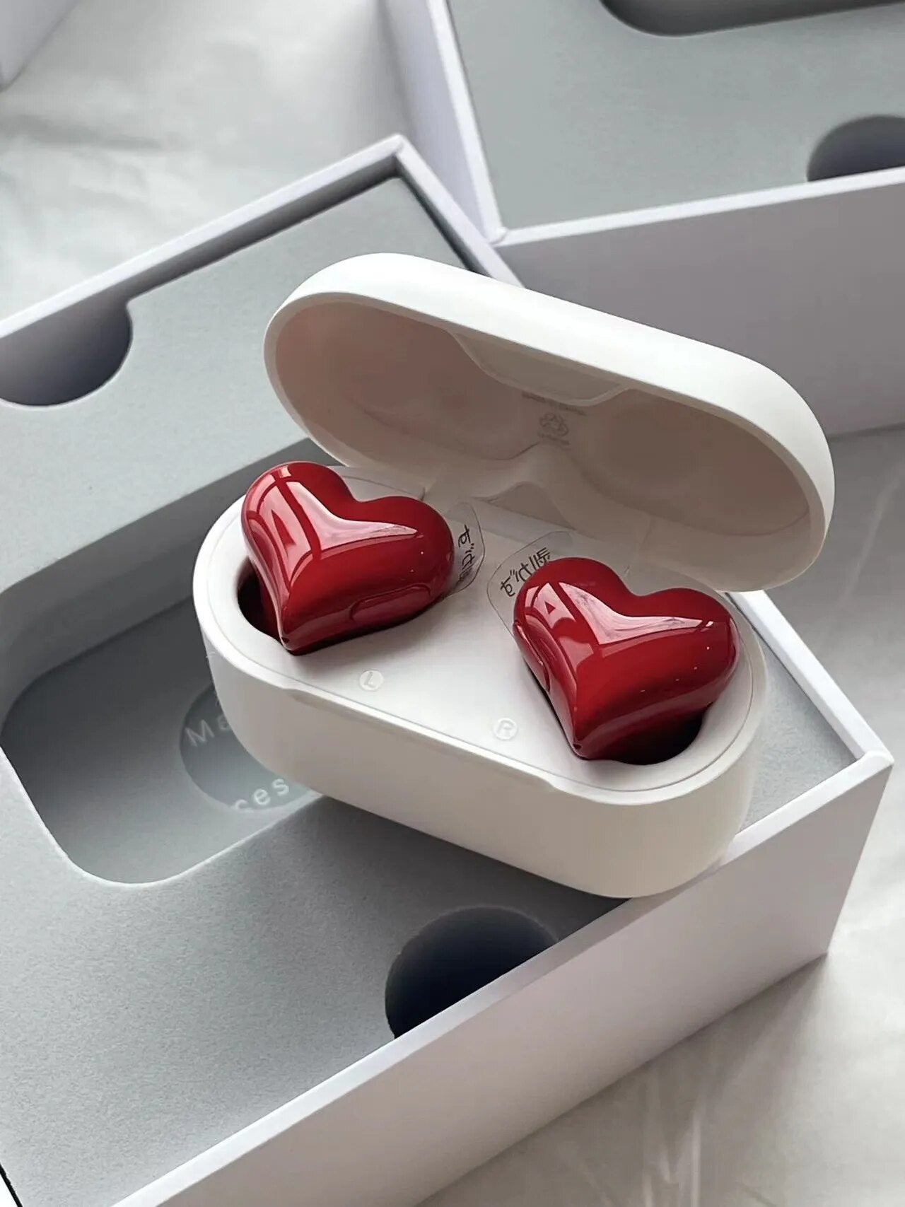 LoveNotes Heart-Shaped Earbuds